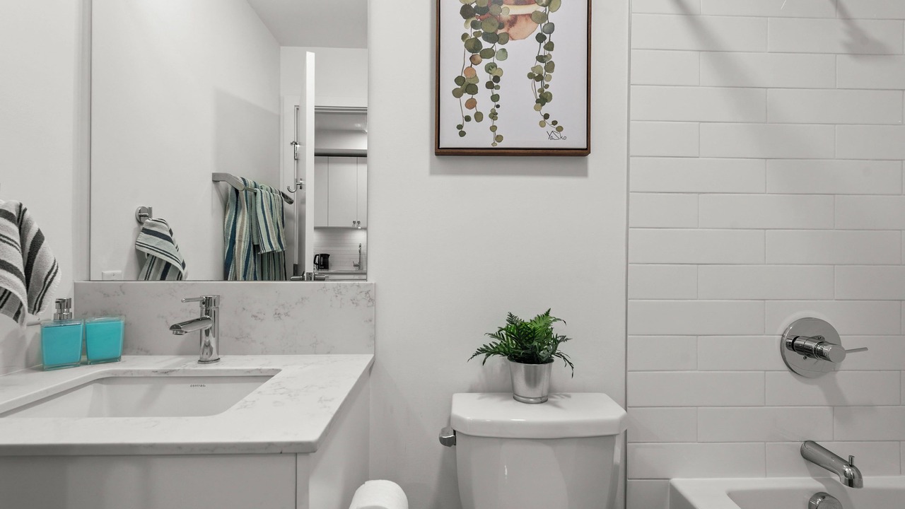 Photo of Bathroom in Crescent Heights