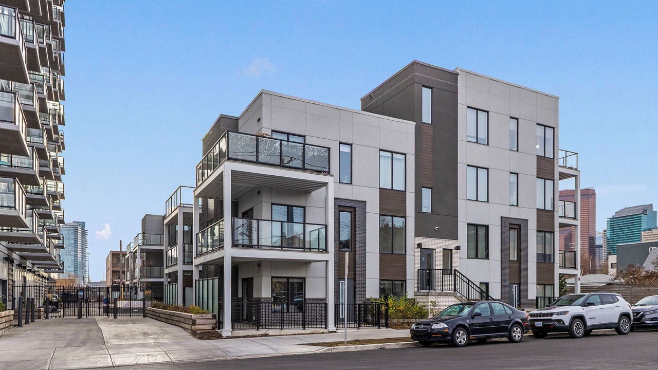 Photo of Outdoor in Crescent Heights