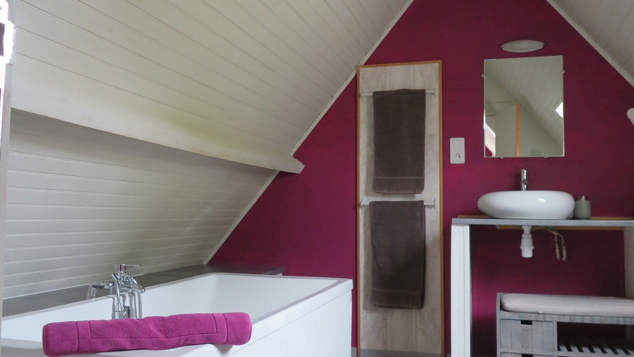 Photo of Bathroom in Colembert