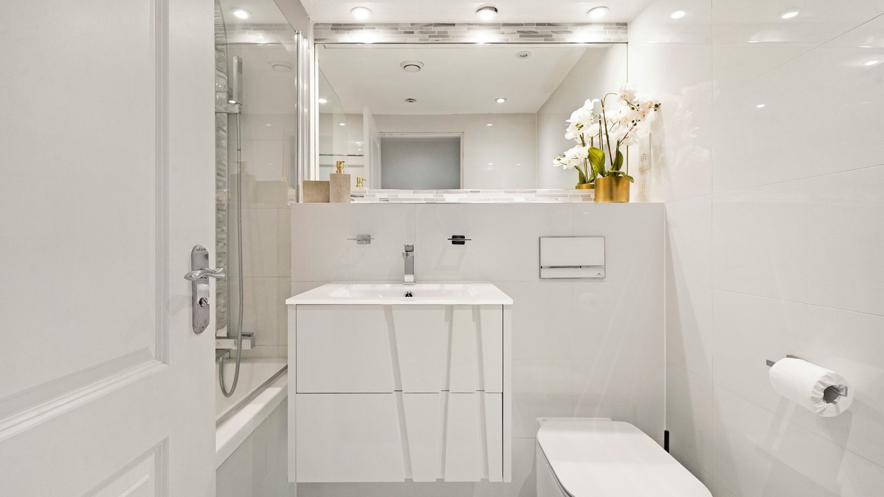 Photo of Others in Kensington