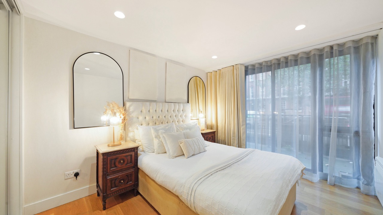 Photo of Others in Kensington