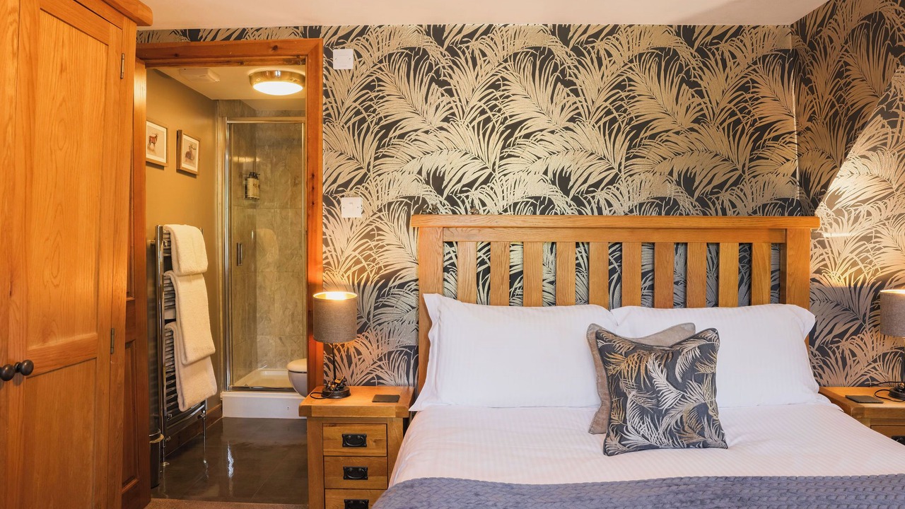 Photo of Bedroom in Upton Magna