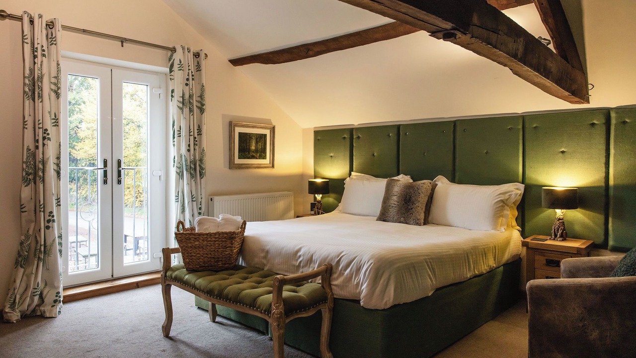 Photo of Bedroom in Upton Magna