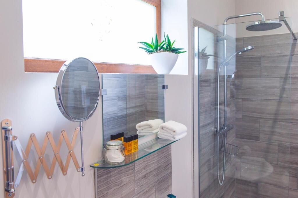 Photo of Others in Upton Magna