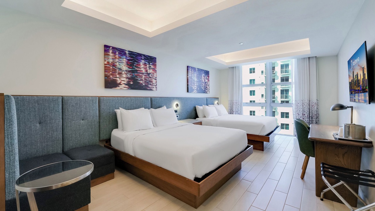 Photo of Bedroom in Downtown Hollywood