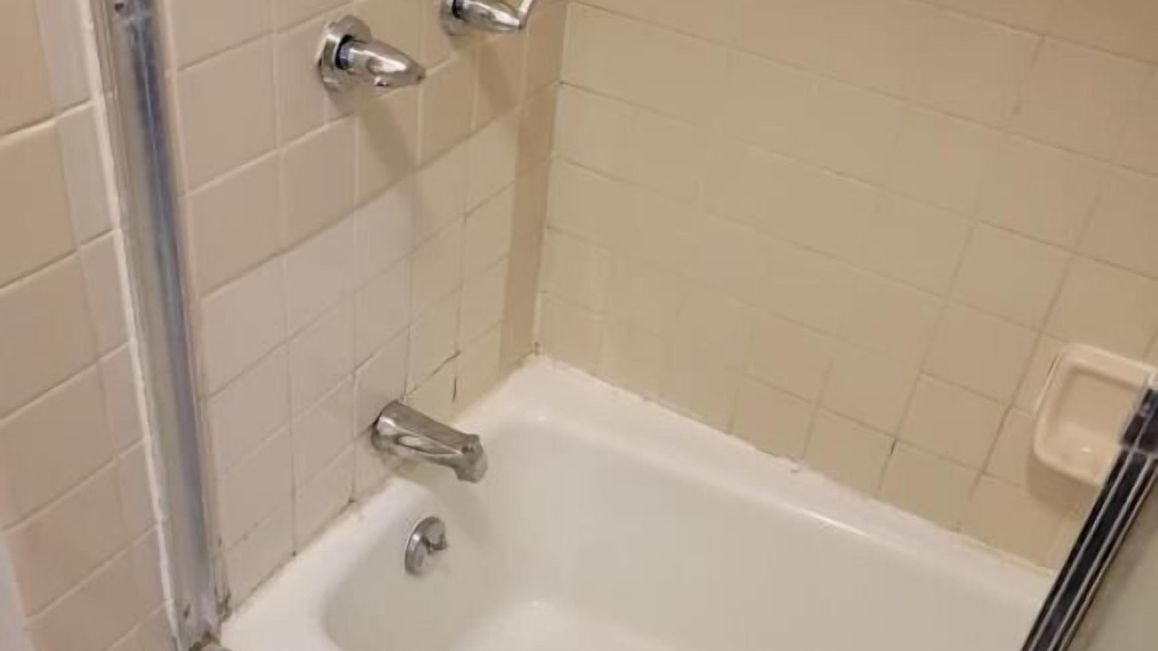 Photo of Bathroom in La Salle