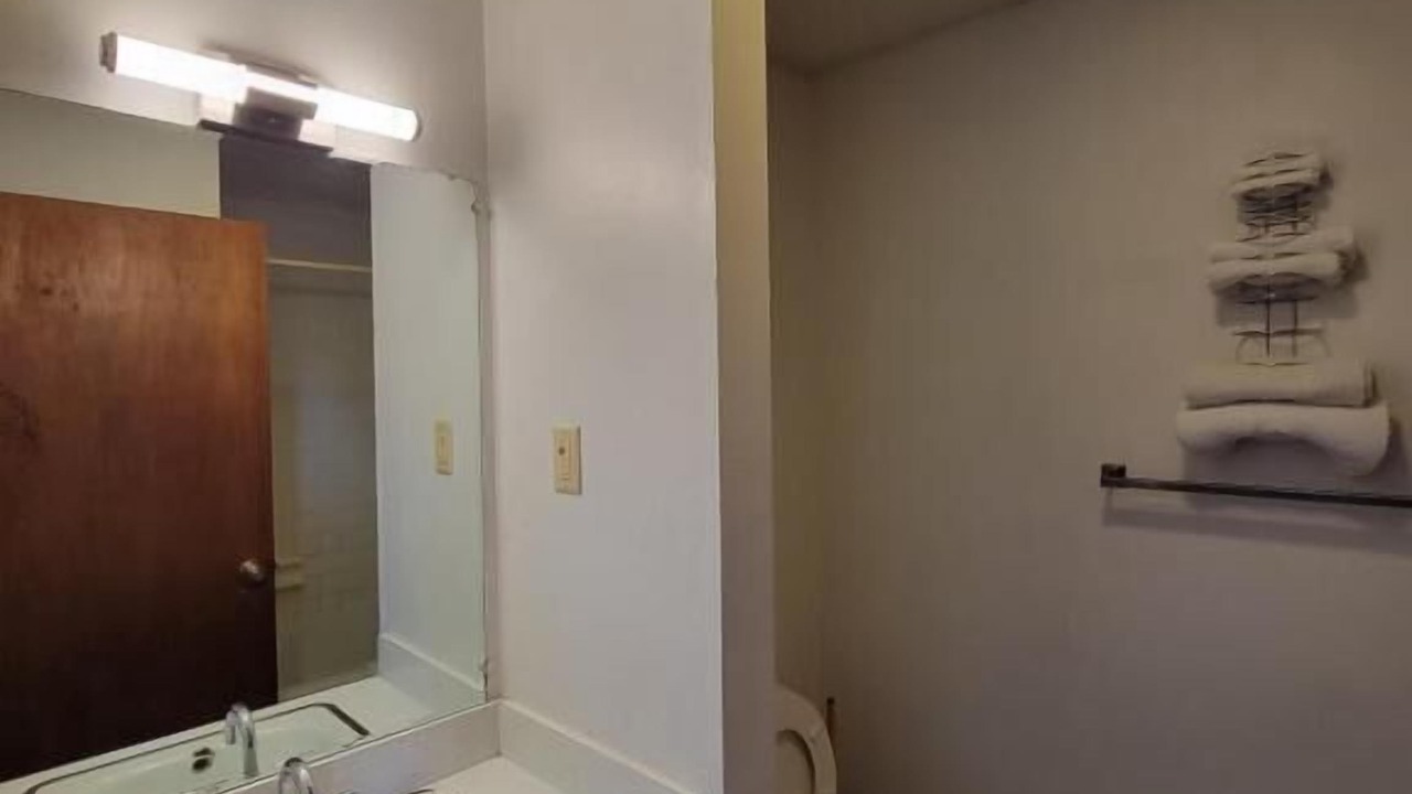 Photo of Bathroom in La Salle