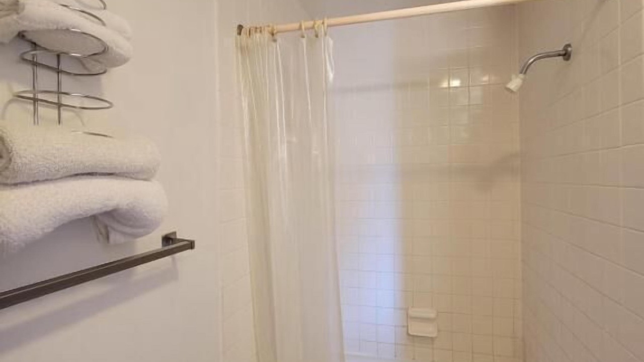 Photo of Bathroom in La Salle