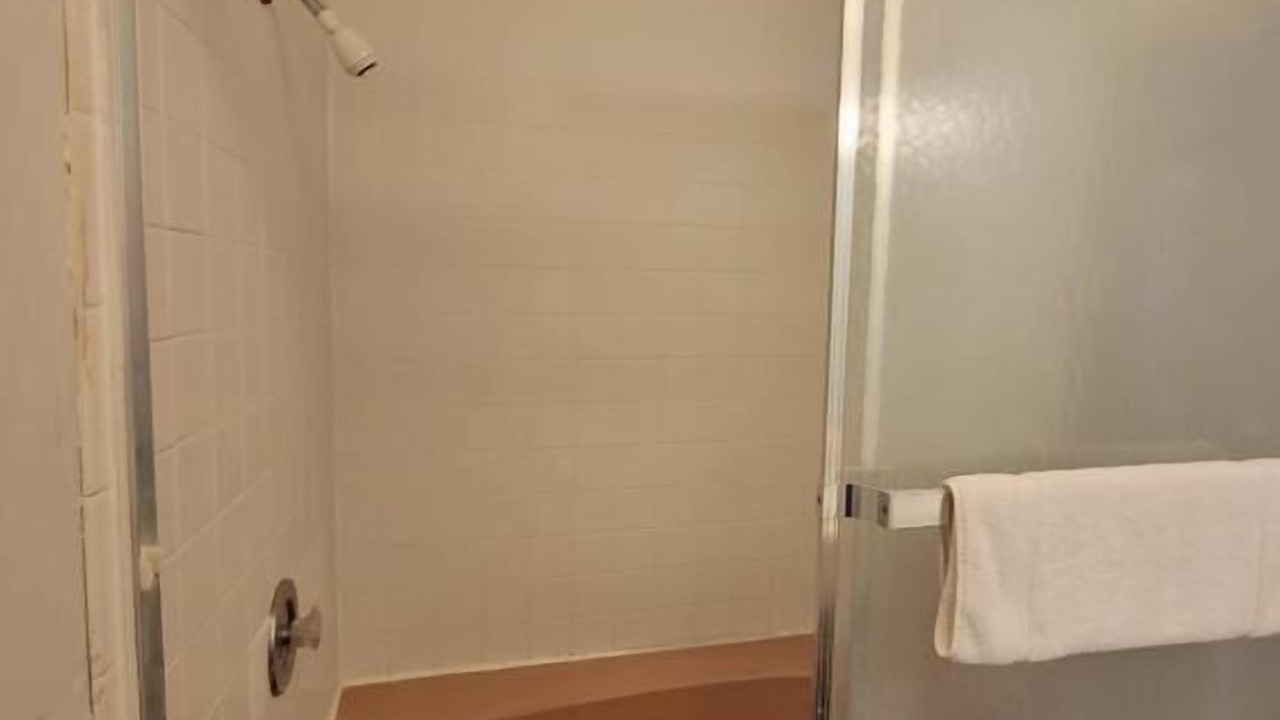 Photo of Bathroom in La Salle