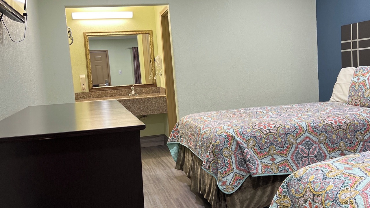 Photo of Bedroom in Hallettsville
