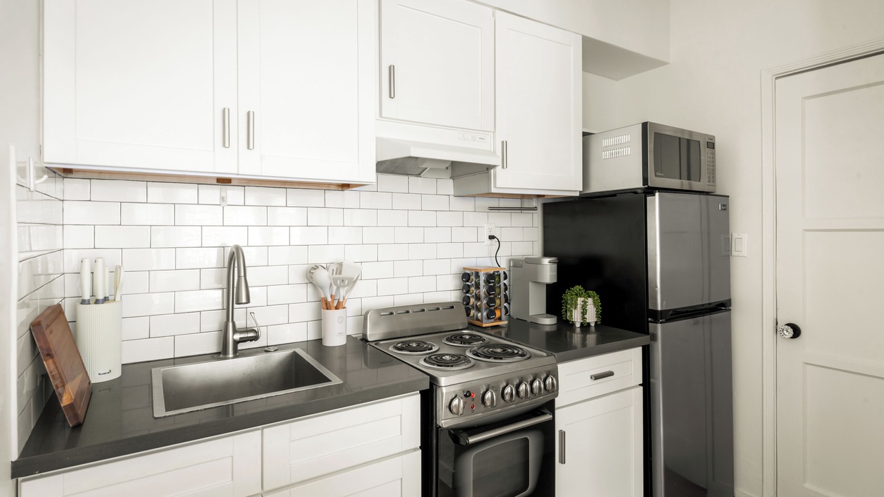 Photo of Kitchen in Miracle Mile