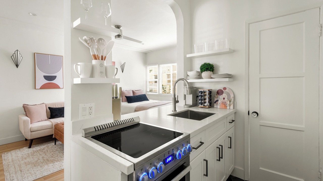 Photo of Kitchen in Miracle Mile