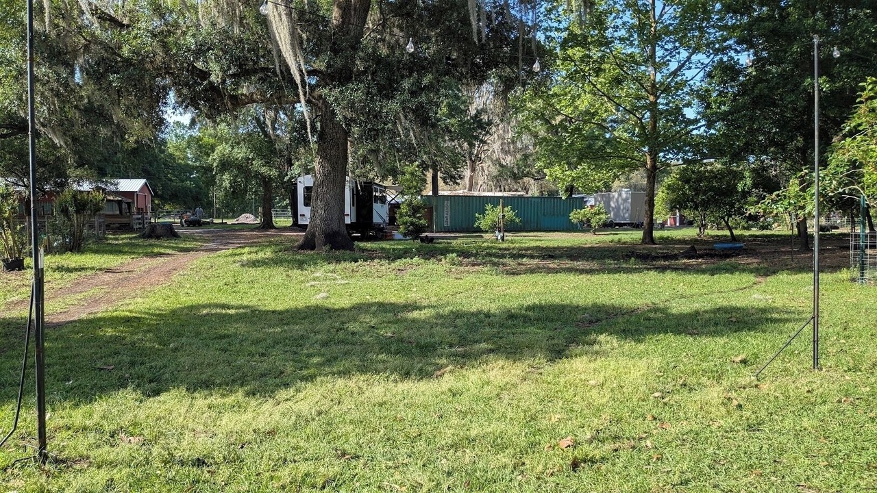 Photo of Others in Putnam Hall