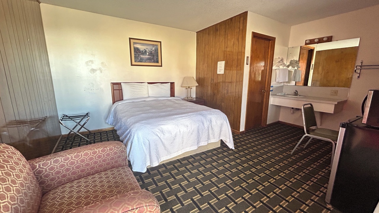 Photo of Bedroom in Broken Bow