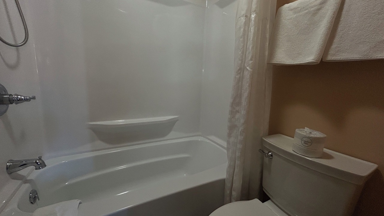 Photo of Bathroom in Broken Bow