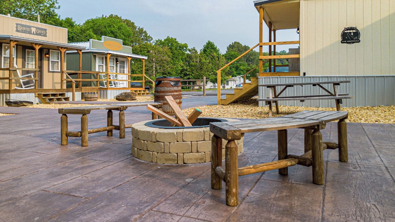 Photo of Patio Balcony in Grand Rivers