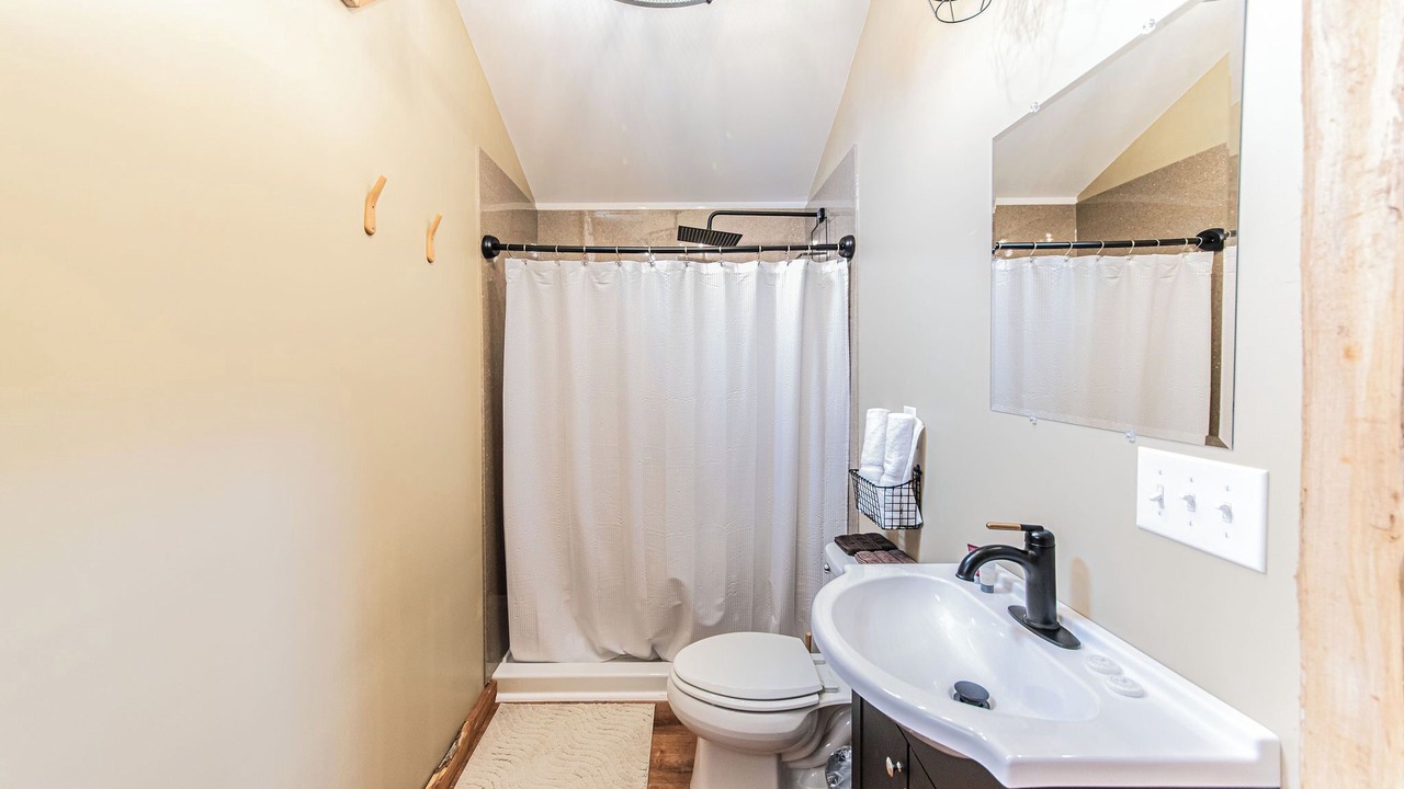 Photo of Bathroom in Grand Rivers