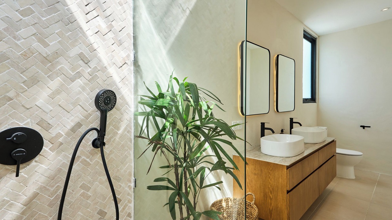 Photo of Bathroom in Bengkel