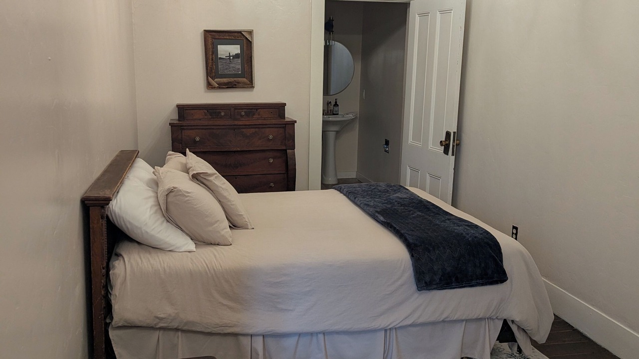 Photo of Bedroom in Jackson
