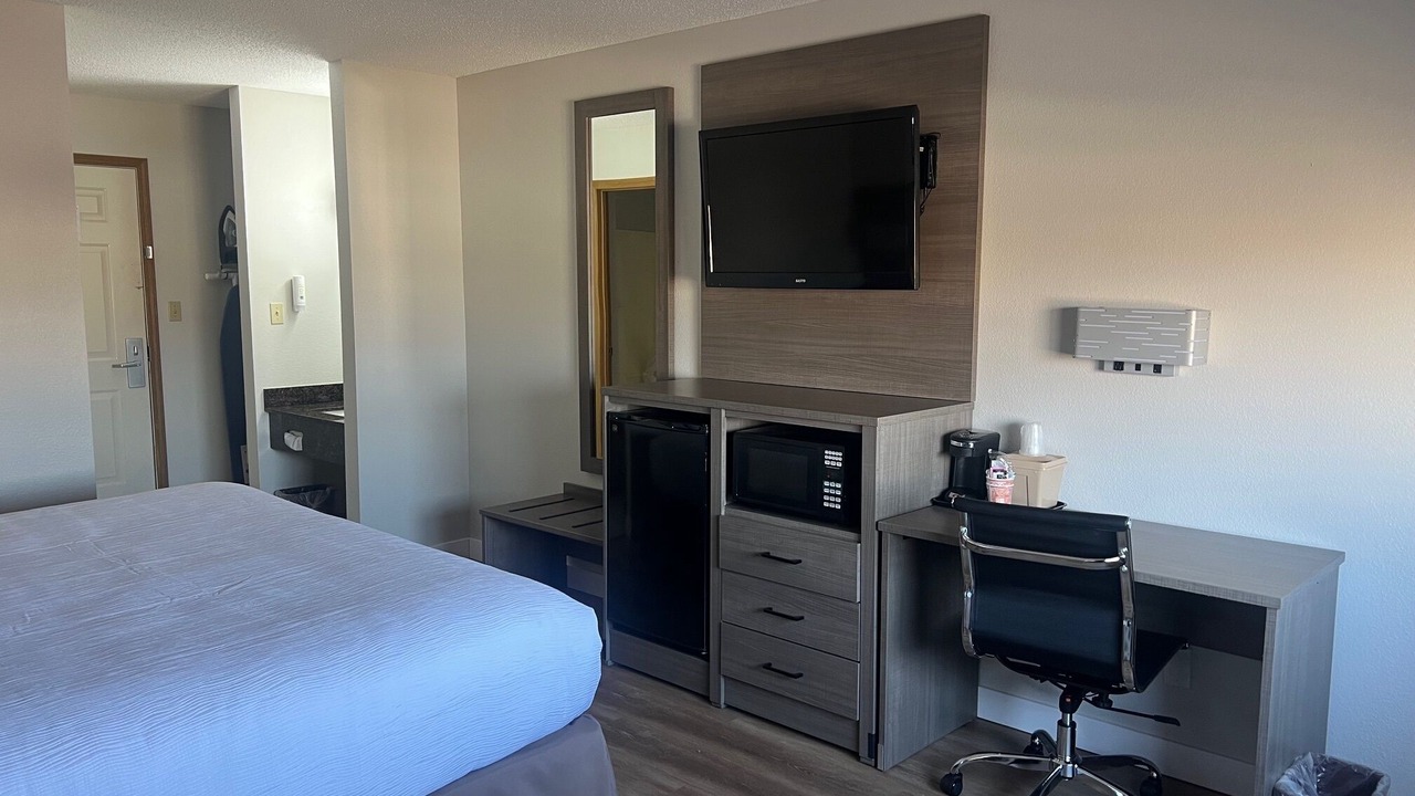 Photo of Bedroom in Neosho