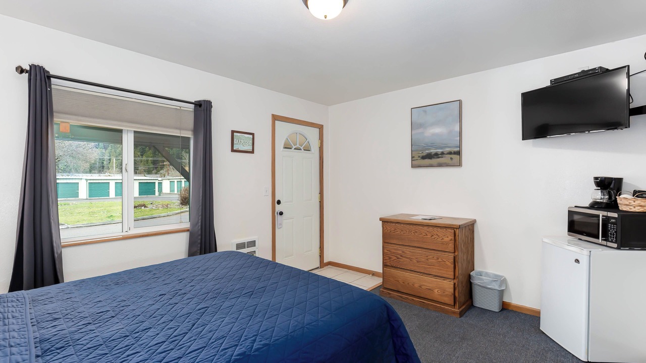 Photo of Bedroom in Oakridge