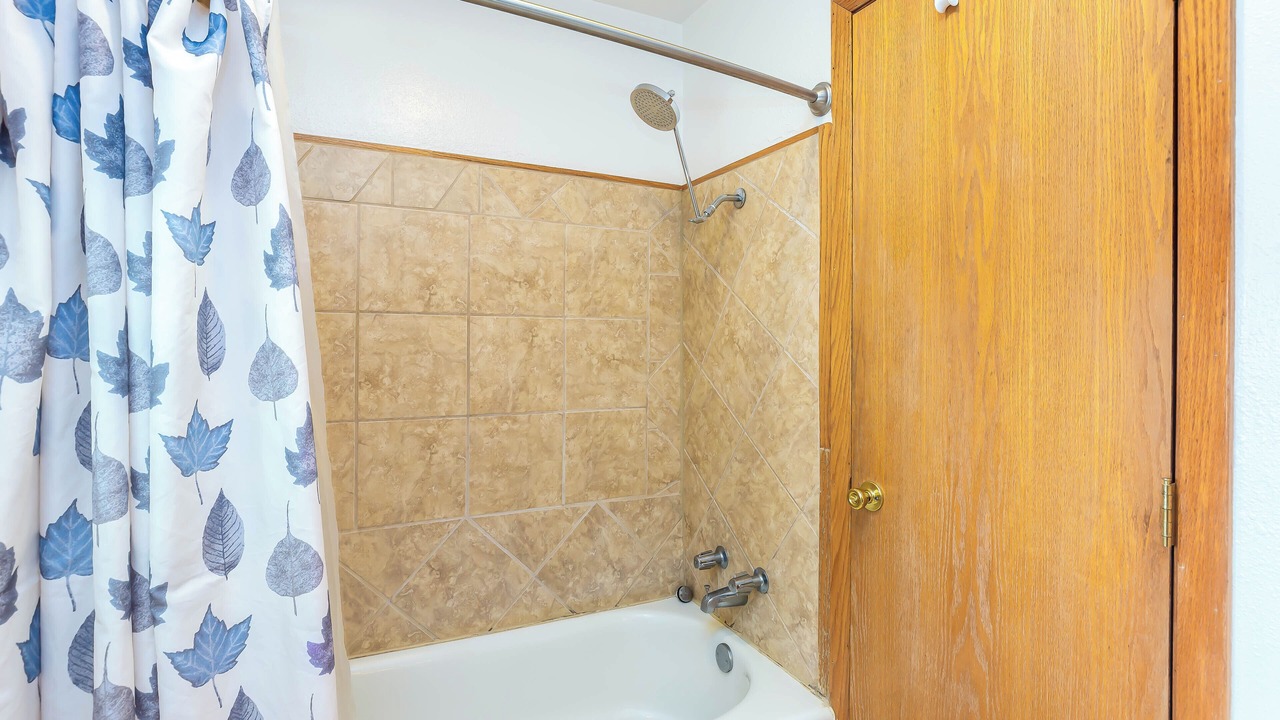 Photo of Bathroom in Oakridge