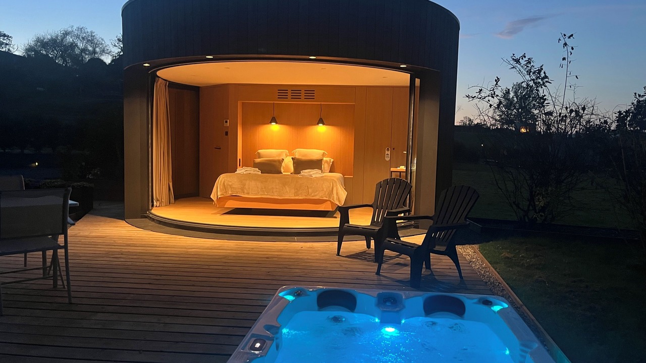 Photo of Others in Amou