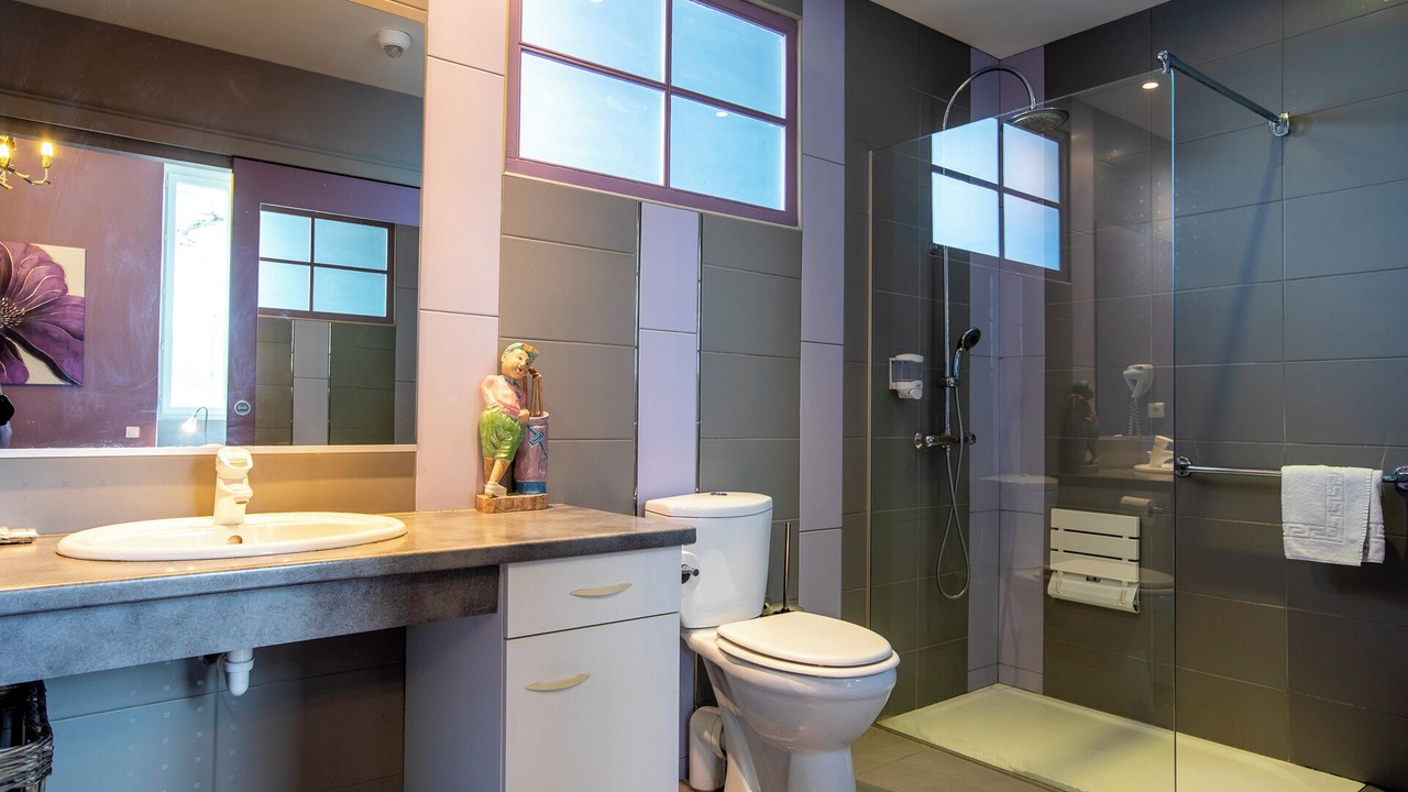 Photo of Bathroom in Orleix