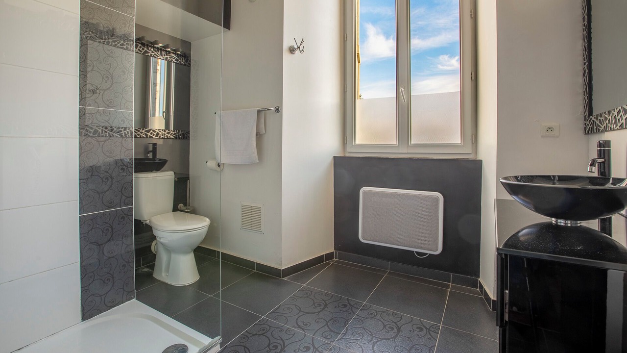 Photo of Bathroom in Orleix