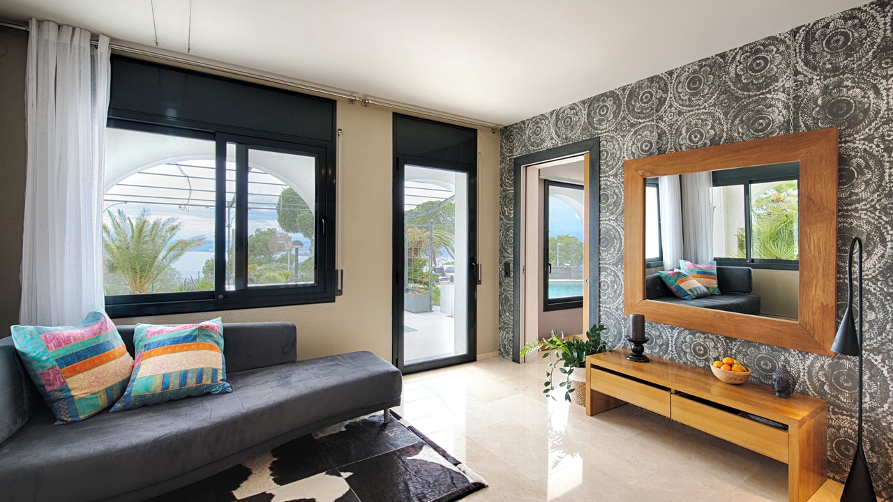 Photo of Bedroom in Roses Town Center