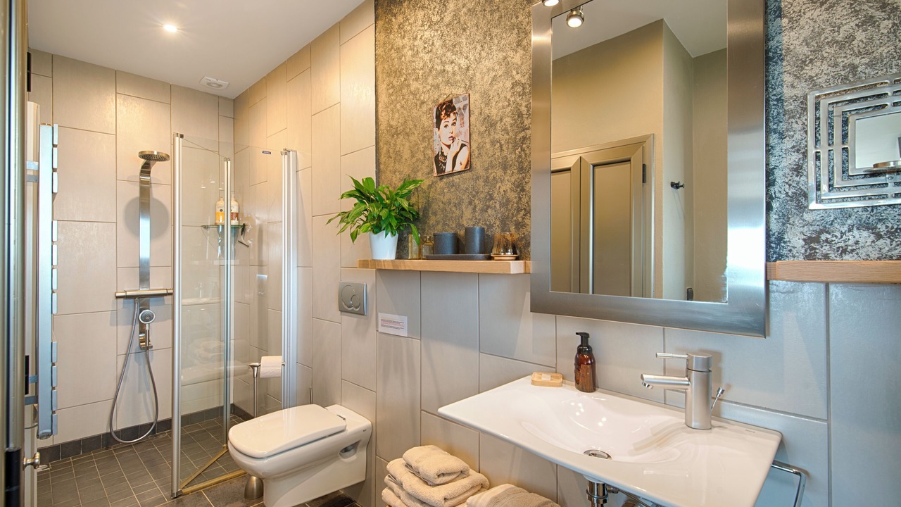 Photo of Bathroom in Roses Town Center