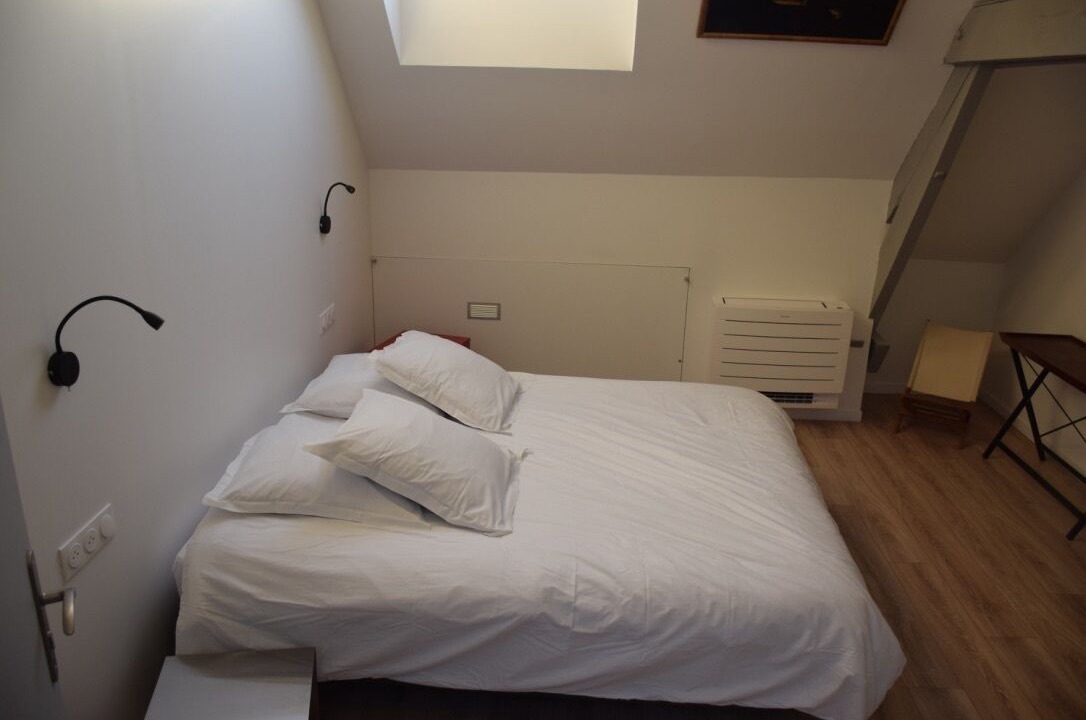 Photo of Bedroom in Roye-sur-Matz