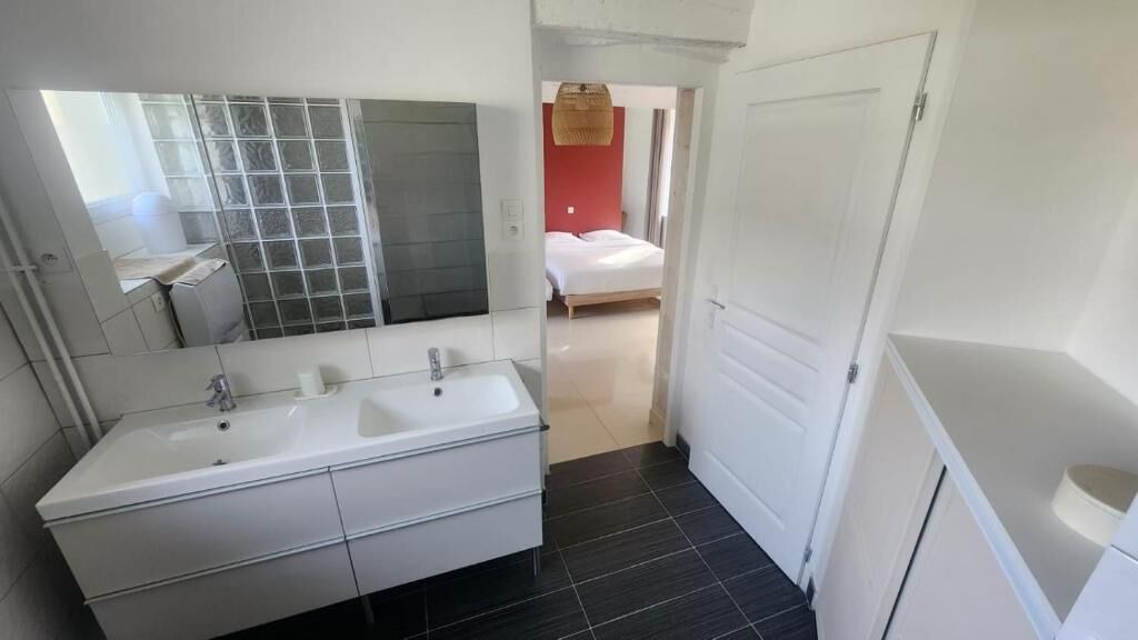 Photo of Bathroom in Saint-Medard