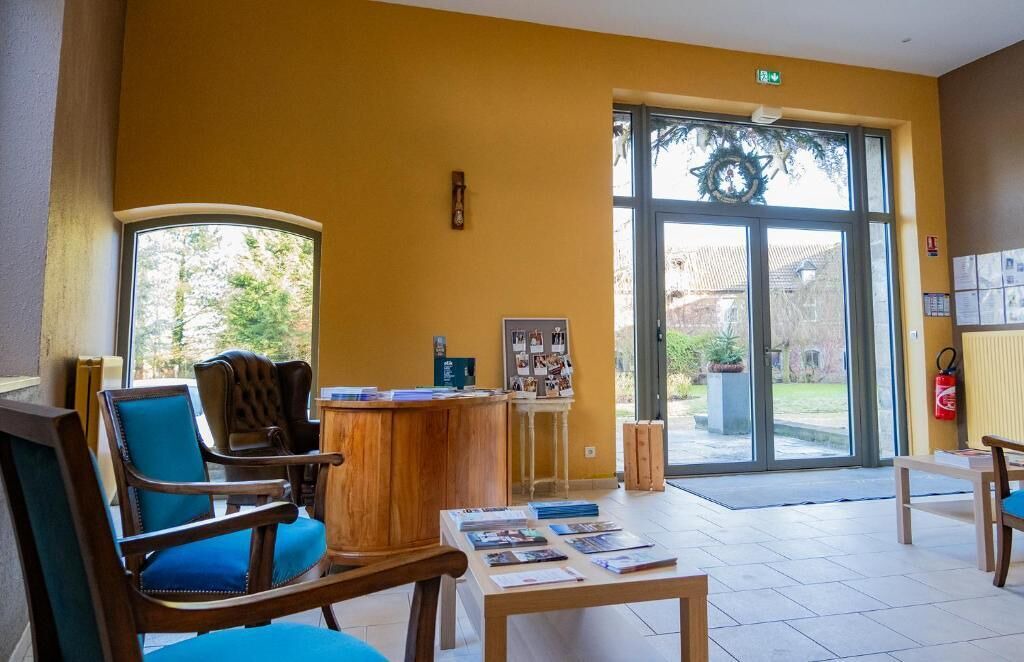 Photo of Others in Artres