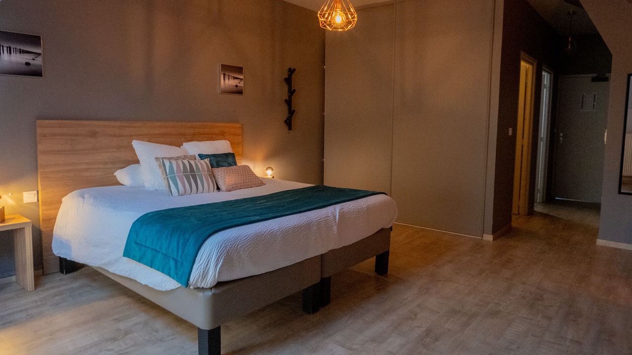 Photo of Others in Artres