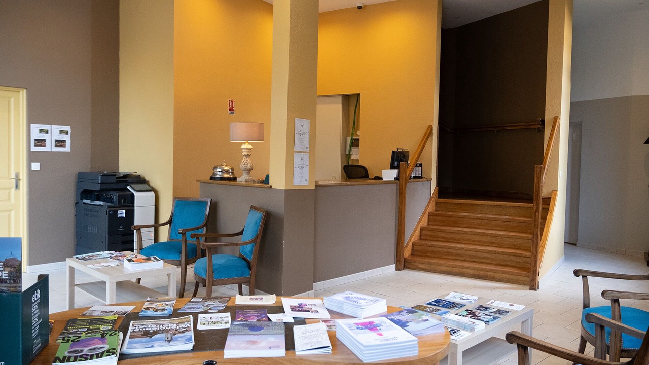 Photo of Others in Artres