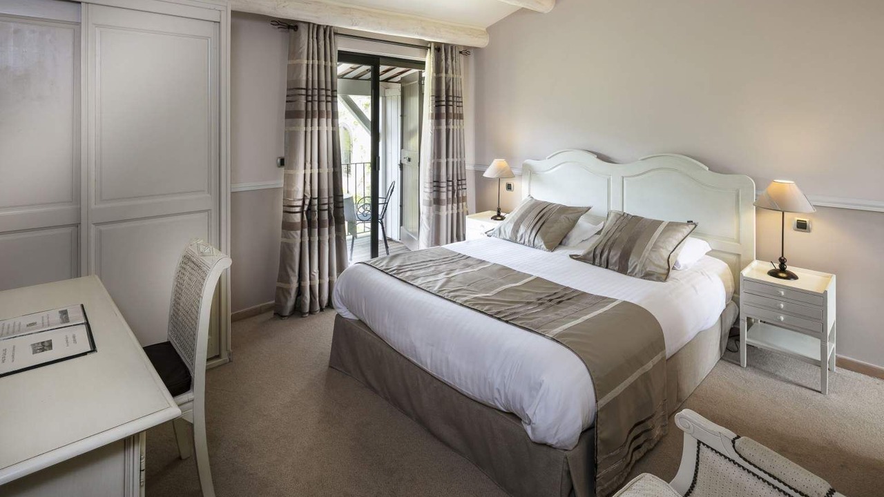 Photo of Bedroom in Lourmarin