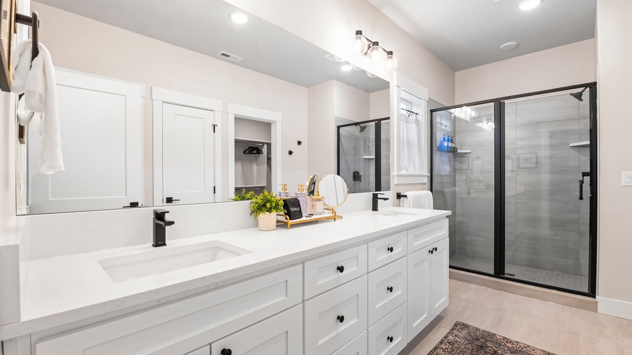 Photo of Others in Meridian