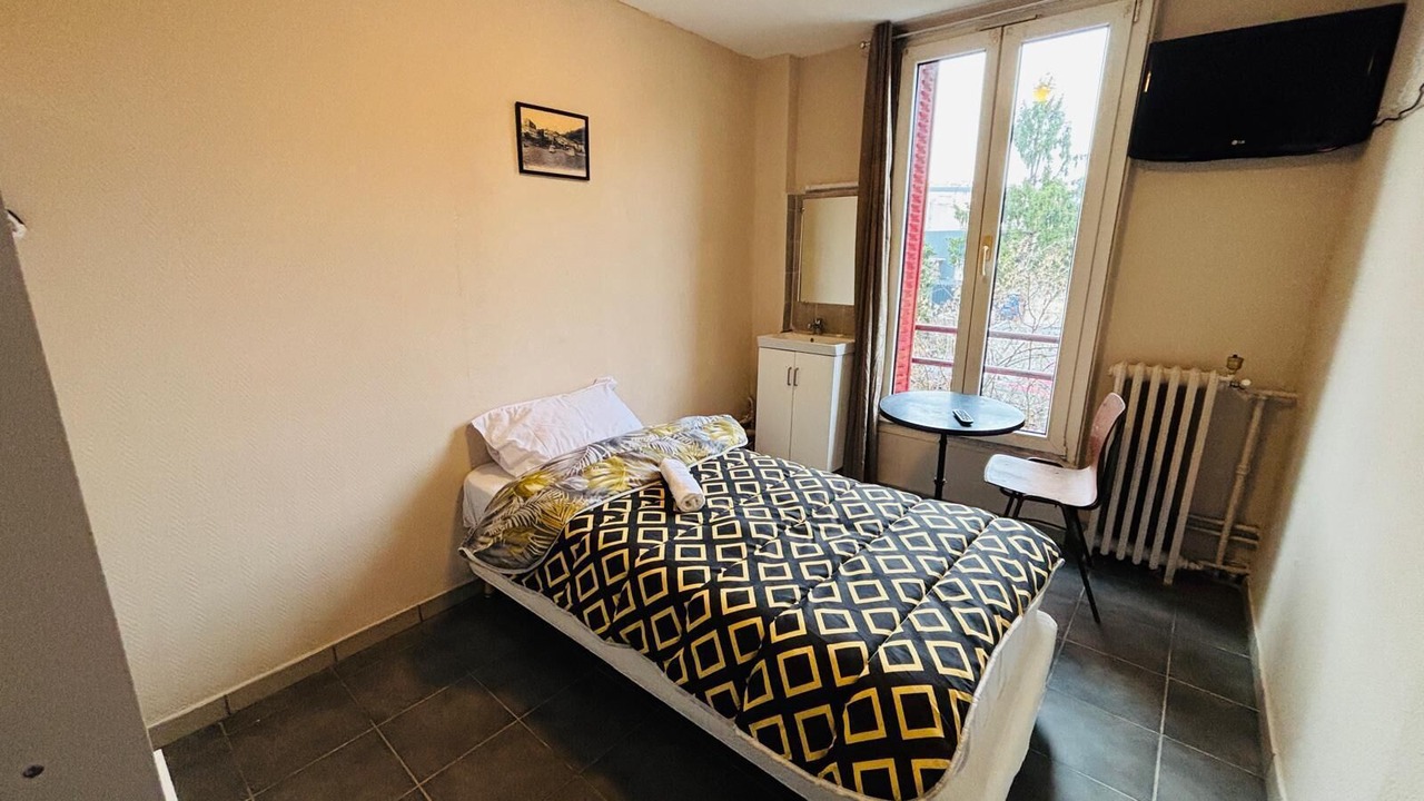 Photo of Others in Chatillon