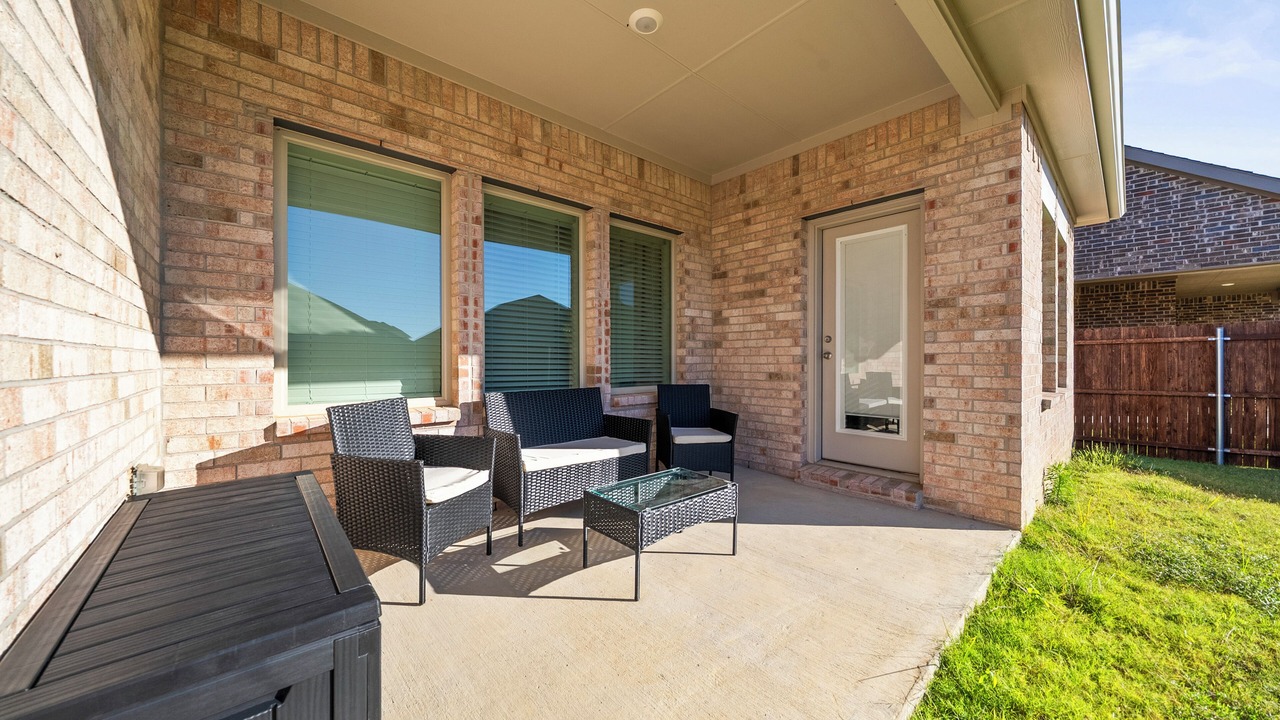 Photo of Patio Balcony in Aubrey
