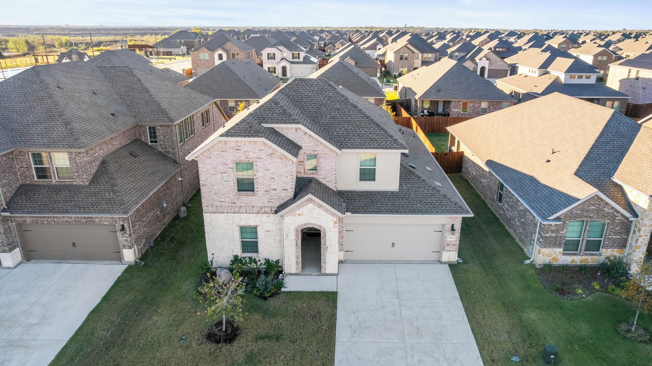 Photo of Outdoor in Aubrey
