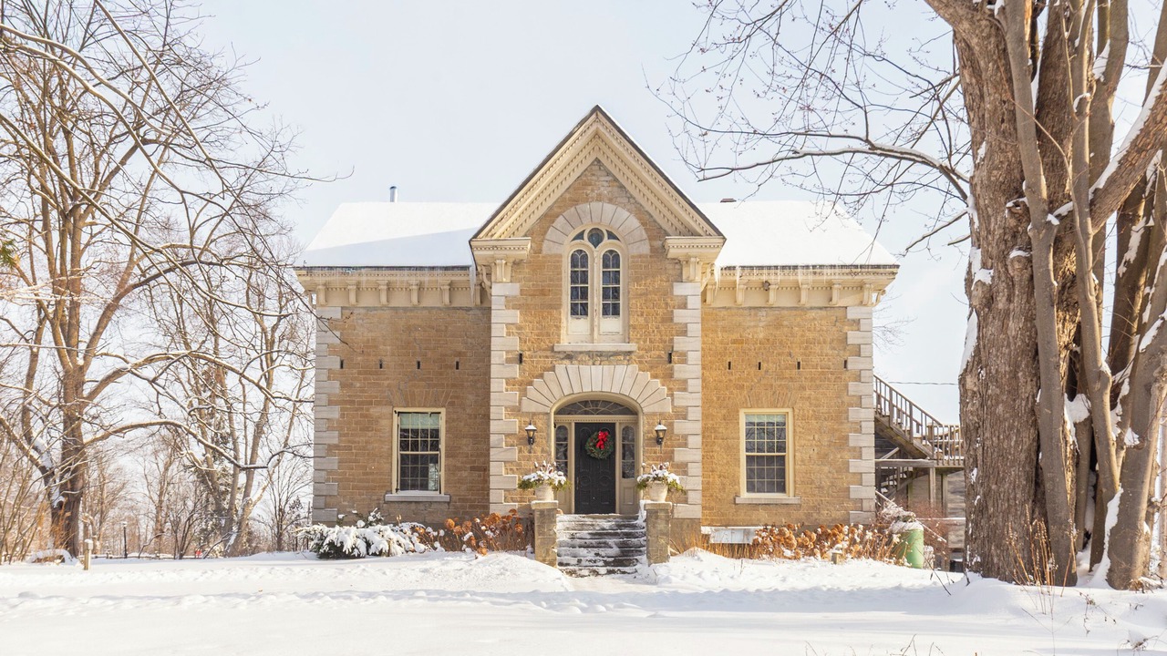 Photo of Outdoor in Ottawa Division
