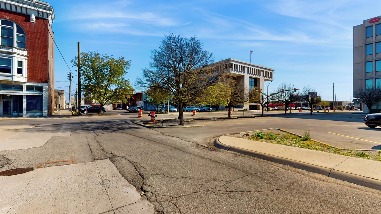 Photo of Others in Muncie