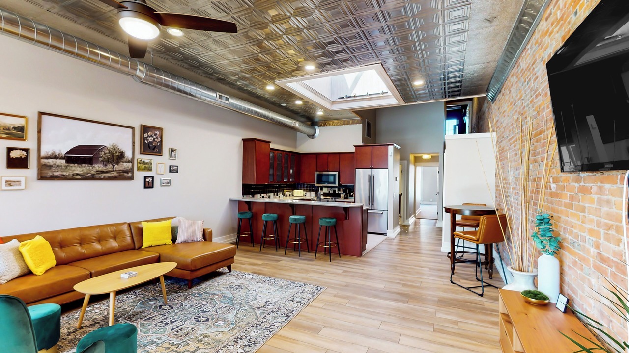 Photo of Others in Muncie