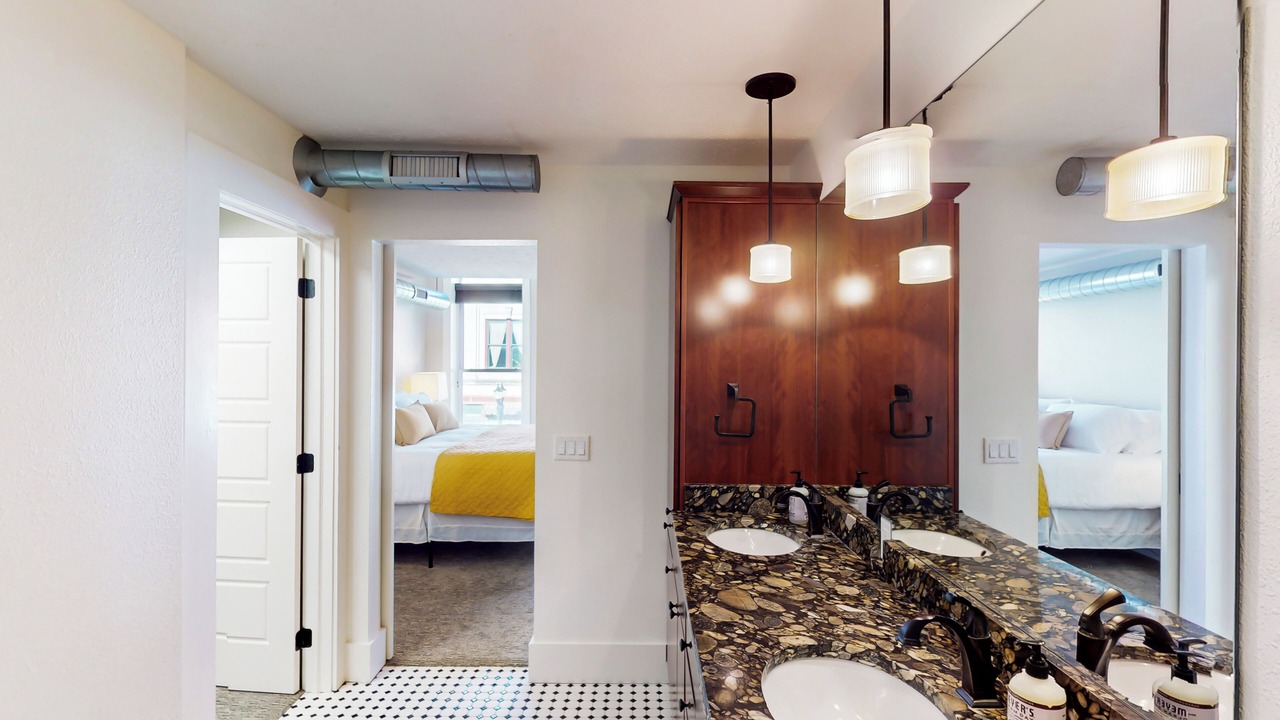 Photo of Others in Muncie