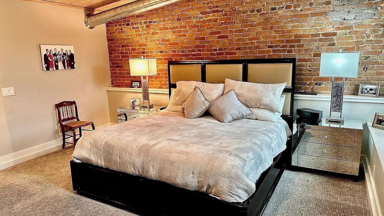 Photo of Others in Muncie