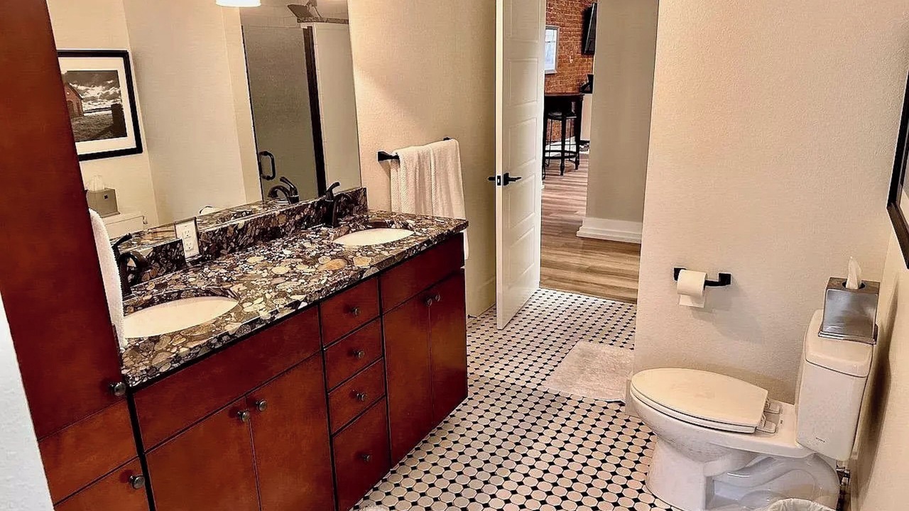 Photo of Others in Muncie