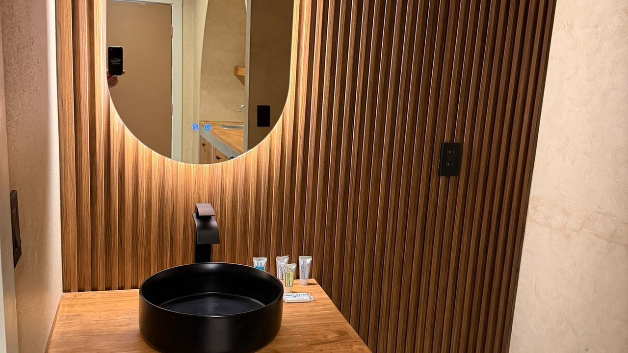 Photo of Bathroom in Shafter
