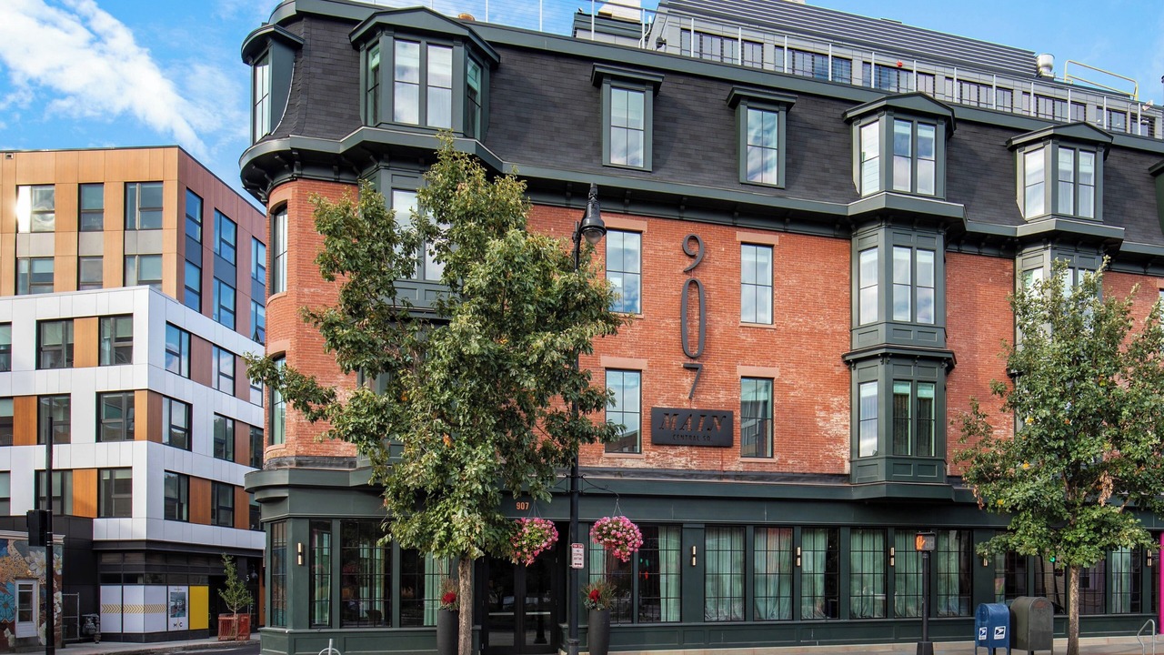 Photo of Outdoor in Central Square