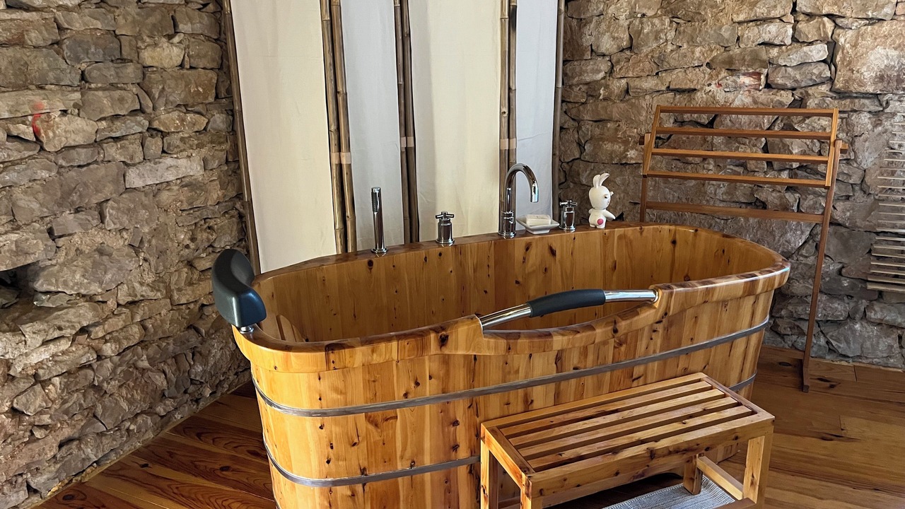 Photo of Bathroom in Bruniquel